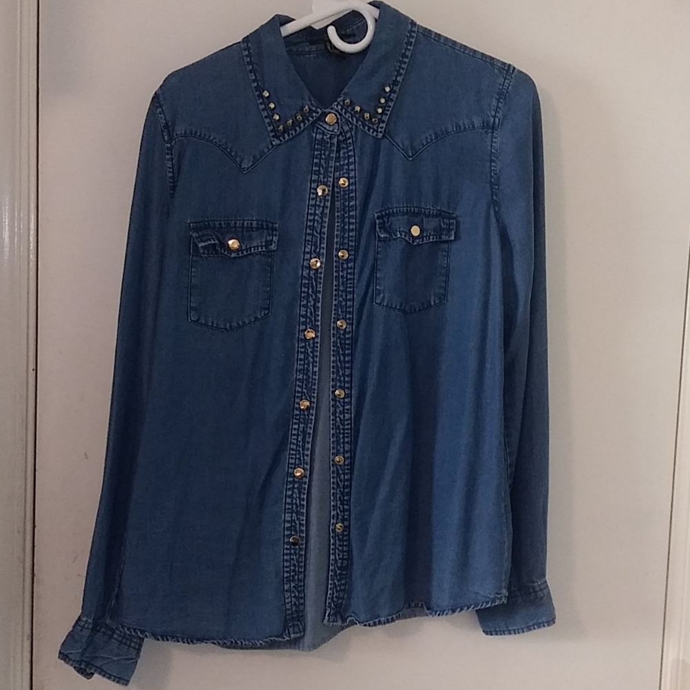 Forever 21 long sleeve shirt.